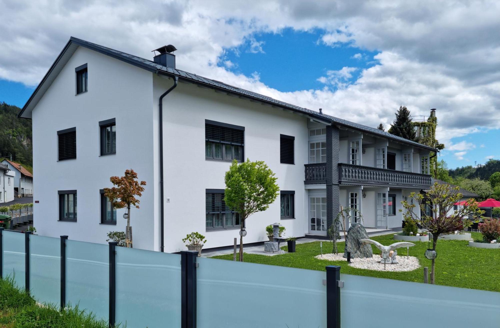 Gaestehaus Rettl Lavamund Exterior photo